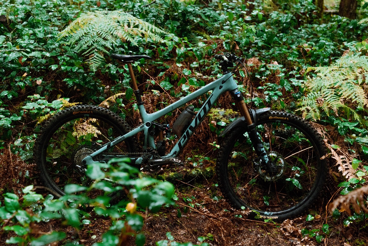 Pivot Mach 6 descending technical terrain