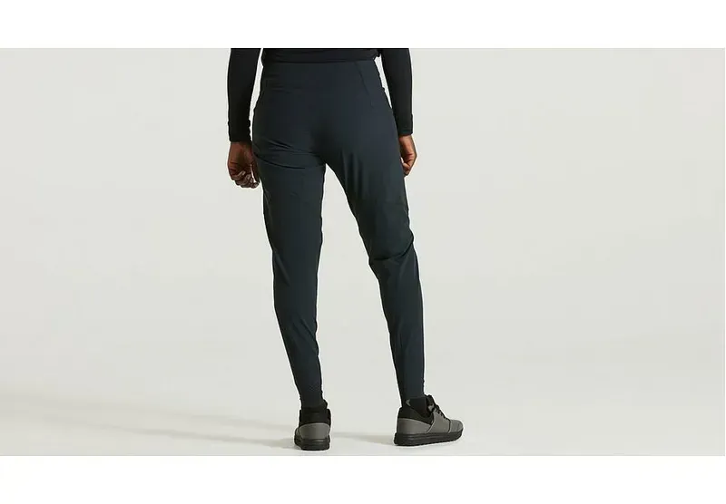 Specialized Trail Pants in Black-3