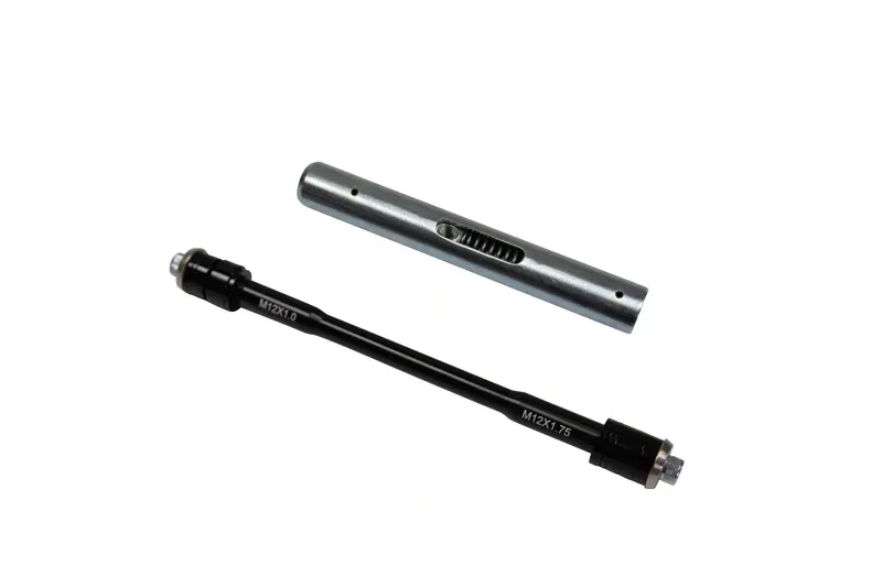 Saris 142x12mm Indoor Bike Trainer Thru Axle Adapter in Silver-2