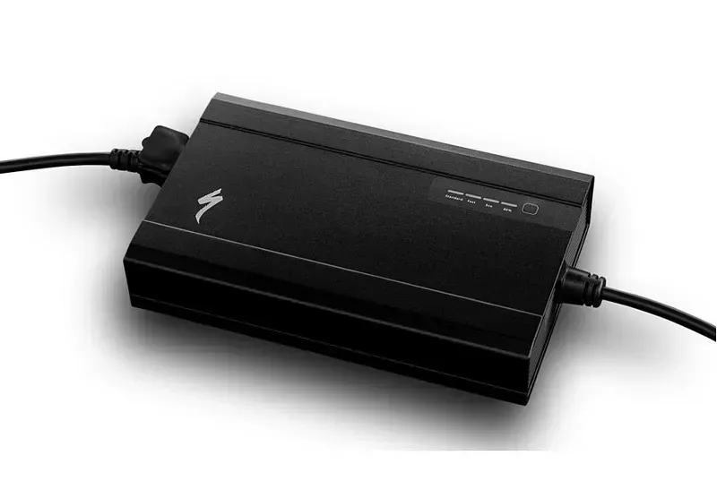 Specialized 3.1 Smart Charger In Black-1
