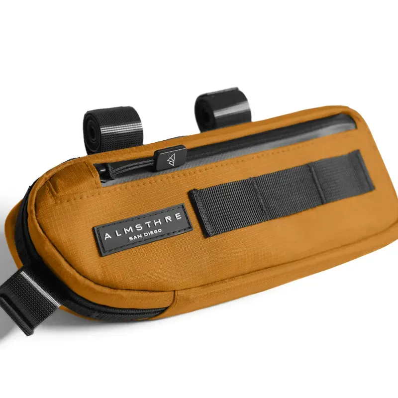 Almsthre Compact 0.9l Frame Bag in California Gold-2