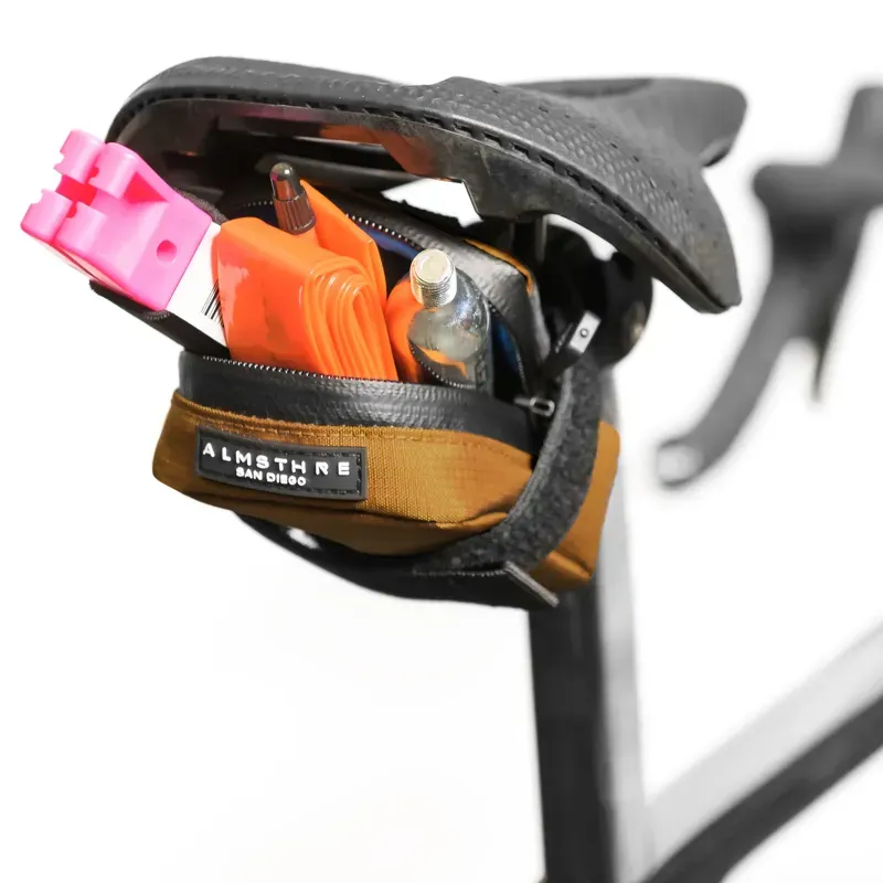 Almsthre Compact 0.3L Saddle Bag in California Gold-2