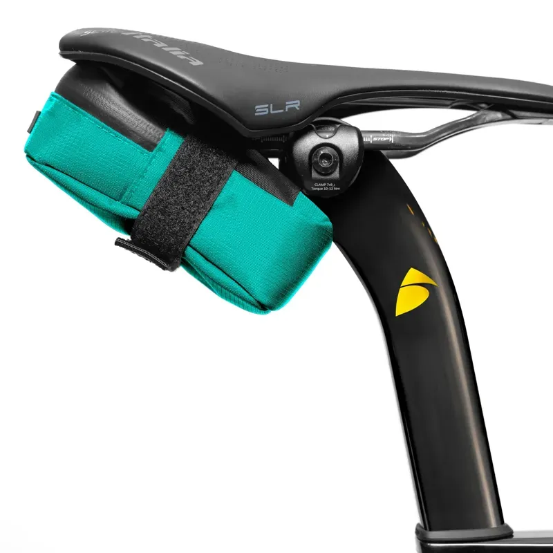 Almsthre Signature 0.6-litre Saddle Bag in Aqua