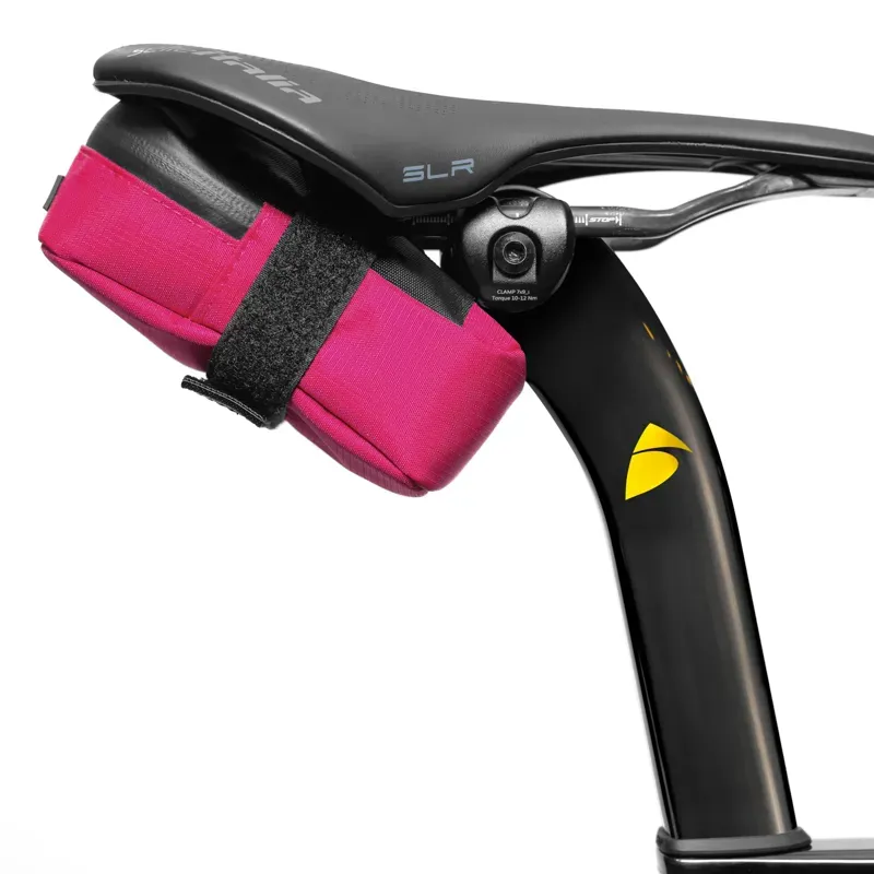 Almsthre Signature 0.6-litre Saddle Bag in Passion Pink