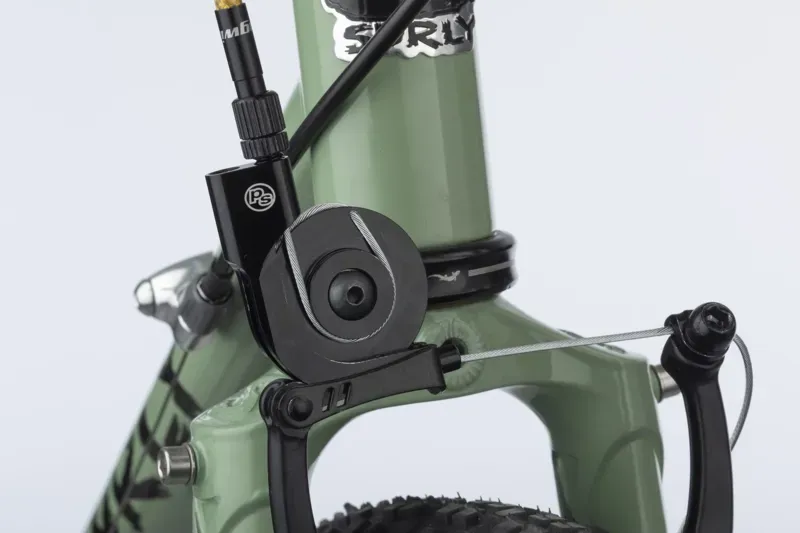 Problem Solvers Travel Agent With Adjusting Barrel in Black/Silver-1