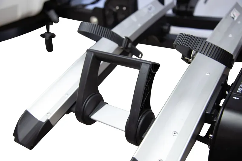 Saris Door County 2-bike Motorized Hitch Rack w/ Elec. Lift in Black-5