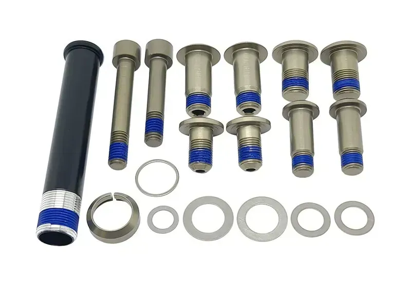 Specialized Levo FSR Bolt Kit B in Silver