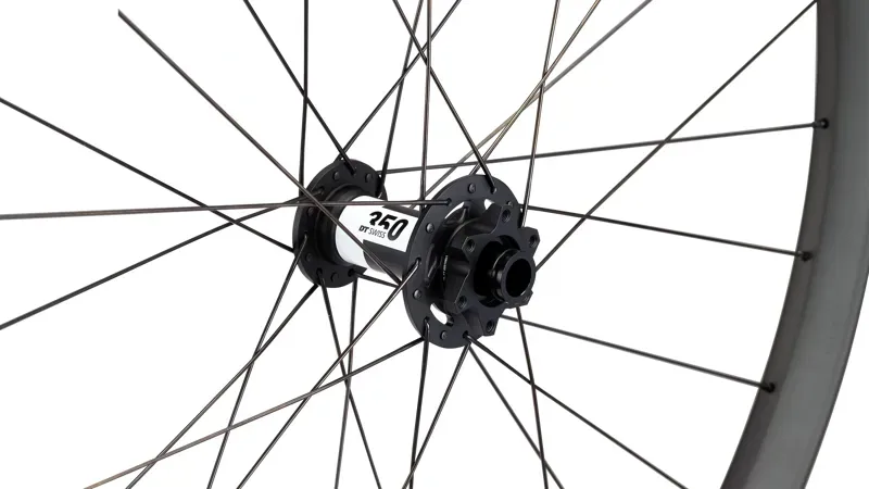Specialized Roval Traverse HD 350 6B 29-inch Carbon Fr. Wheel in Black-4