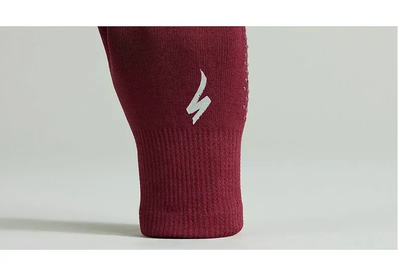 Specialized Thermal Knit Gloves in Maroon-4