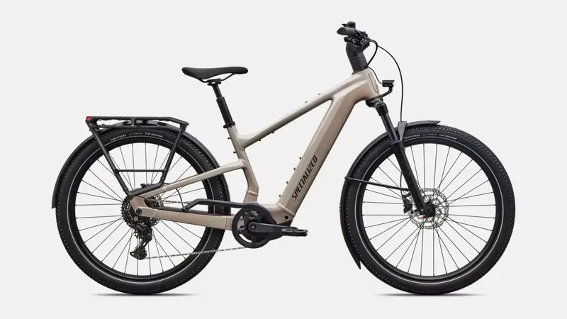 Specialized Turbo Vado 3 EVO 4.0 eHybrid Bike in Sandstone/Smoke