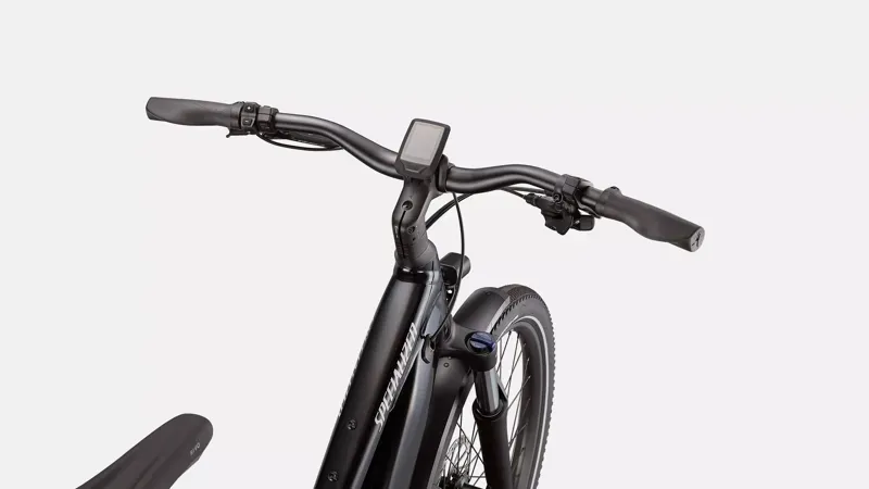 Specialized Turbo Vado 4.0 Step-Through in Cast Black/Silver-3