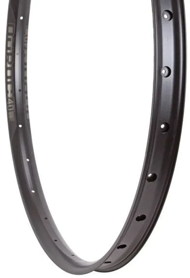 Sun Ringle Duroc 40 27.5-inch 28-hole Tubeless Rim in Black-1